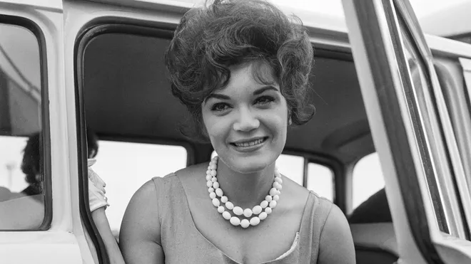 Connie Francis est morte : « Pretty Little Baby » continue de lui survivre